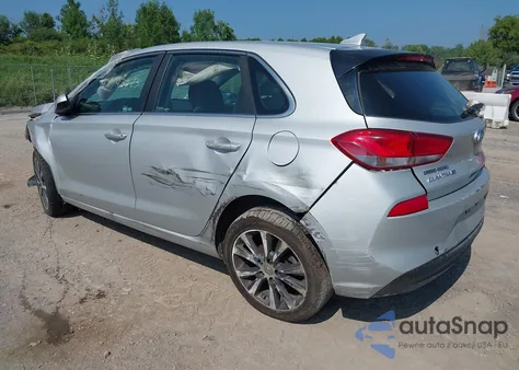 2018 Hyundai Elantra Gt z USA, uszkodzony, nr VIN KMHH35LE1JU060258